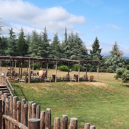 Villaniere Domaine De La Vitarelle Glamping מראה חיצוני תמונה
