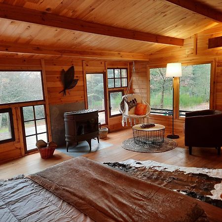 Villaniere Domaine De La Vitarelle Glamping מראה חיצוני תמונה