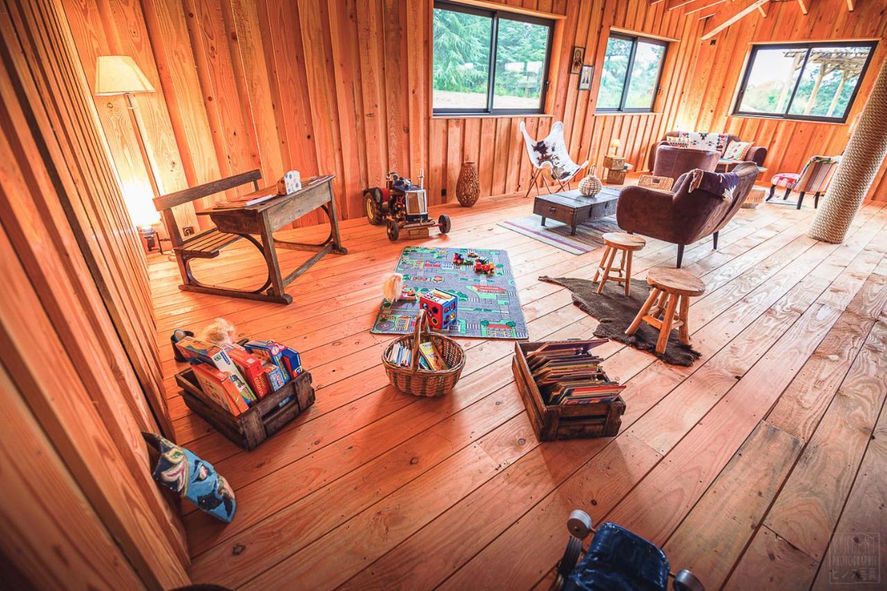 Villaniere Domaine De La Vitarelle Glamping מראה חיצוני תמונה