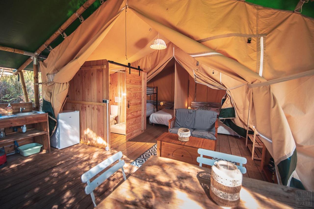Villaniere Domaine De La Vitarelle Glamping מראה חיצוני תמונה