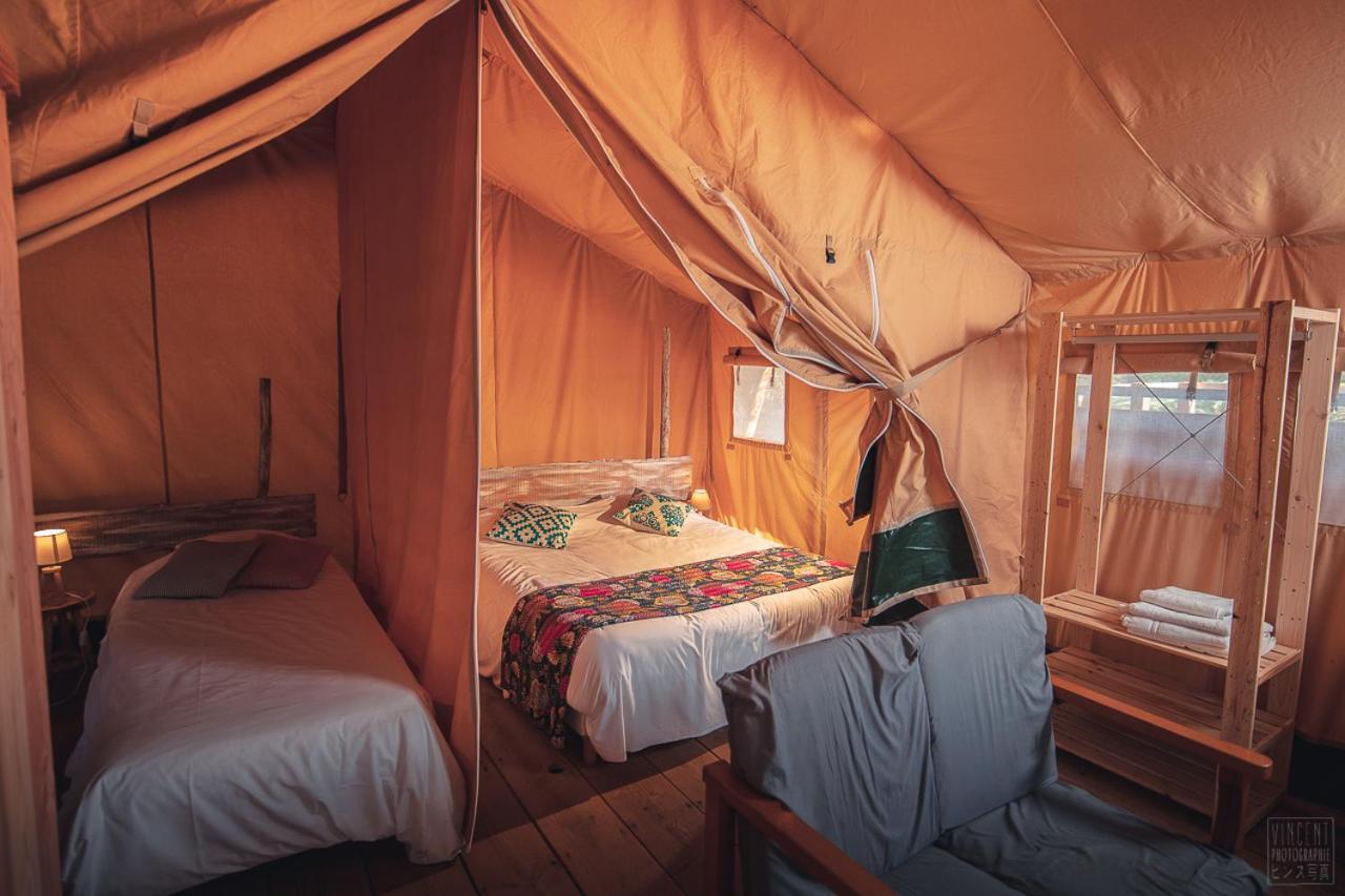 Villaniere Domaine De La Vitarelle Glamping מראה חיצוני תמונה