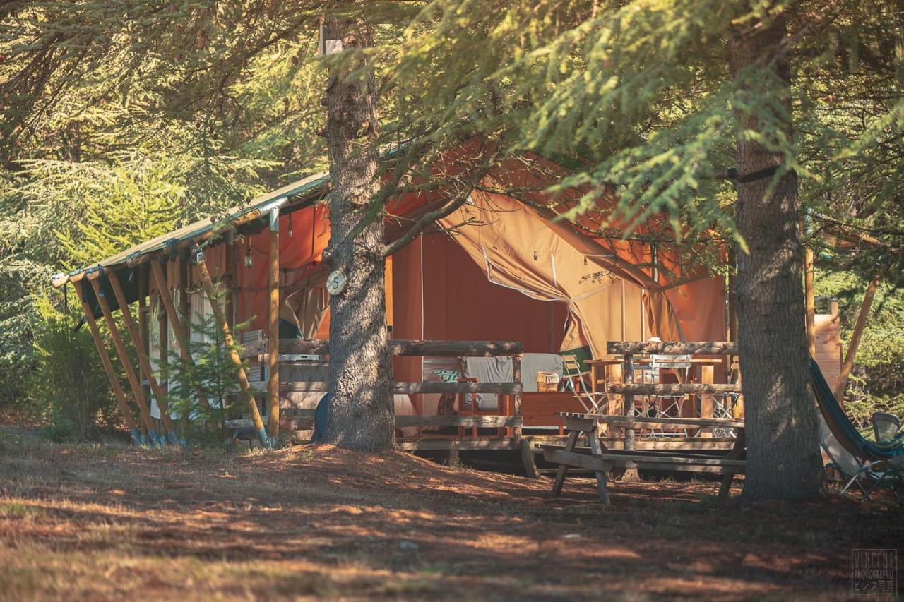 Villaniere Domaine De La Vitarelle Glamping מראה חיצוני תמונה
