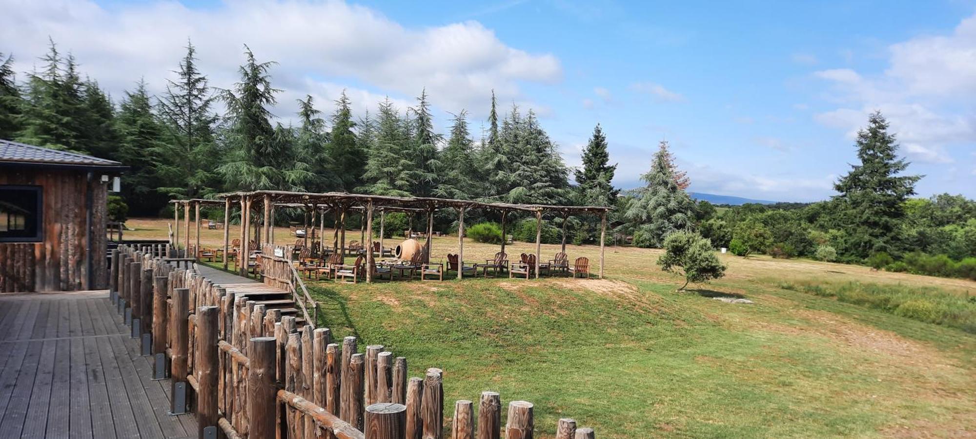 Villaniere Domaine De La Vitarelle Glamping מראה חיצוני תמונה
