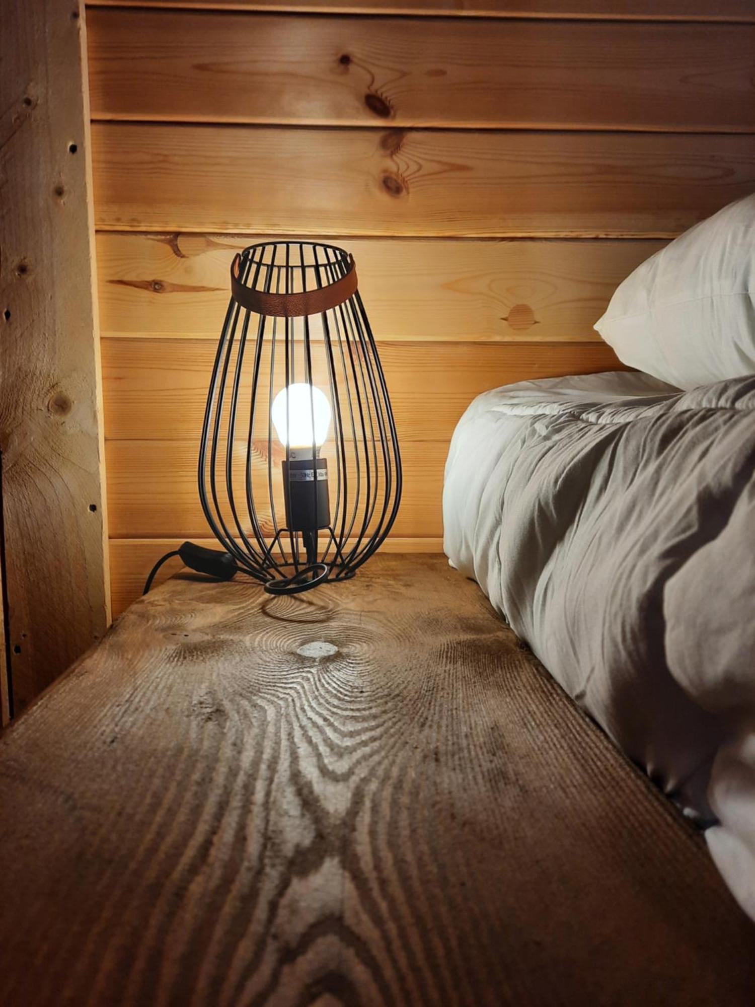 Villaniere Domaine De La Vitarelle Glamping מראה חיצוני תמונה