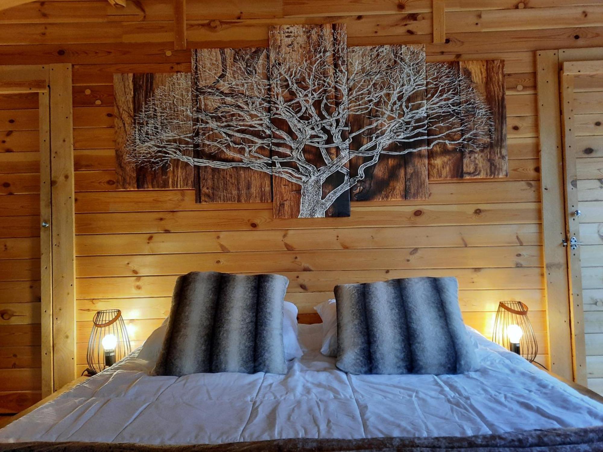 Villaniere Domaine De La Vitarelle Glamping מראה חיצוני תמונה