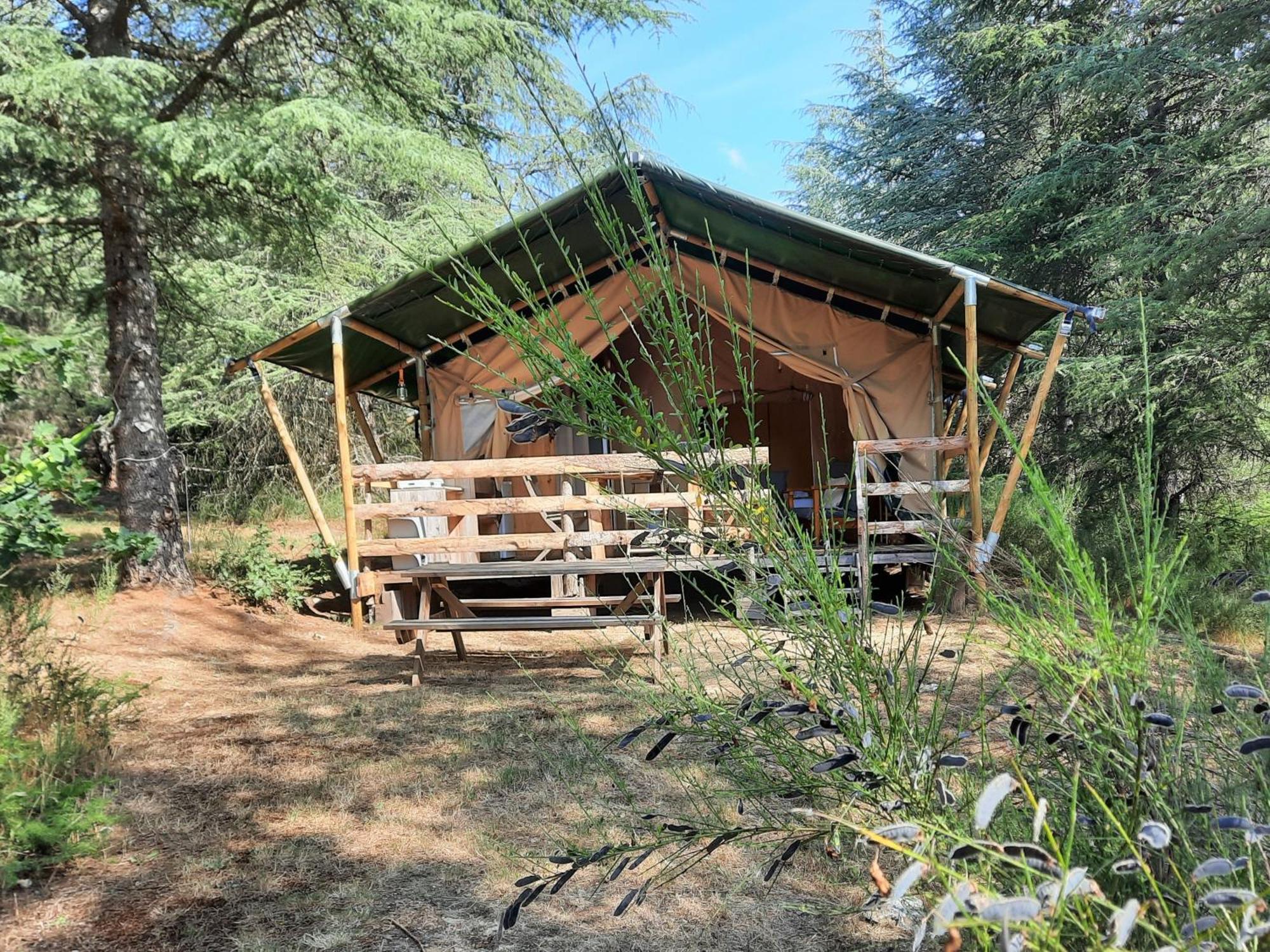 Villaniere Domaine De La Vitarelle Glamping מראה חיצוני תמונה